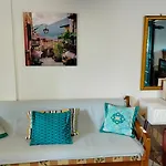 Casa Nonna Traditional Ozias